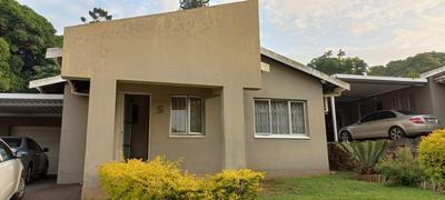 Townhouse For Sale in Malvern, Queensburgh