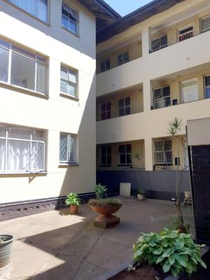 Apartment / Flat For Rent in Glenwood, Durban