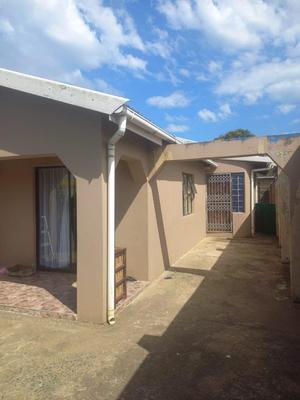 House For Sale in Roseneath, Roseneath