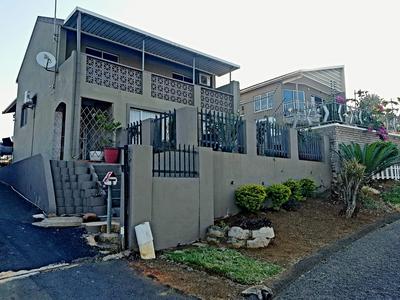 House For Sale in Castlehill, Durban